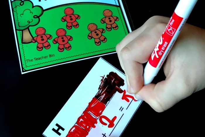Fun Kindergarten 5 frame equation cards are gingerbread themed. Great for introducing early addition skills to kindergarteners.